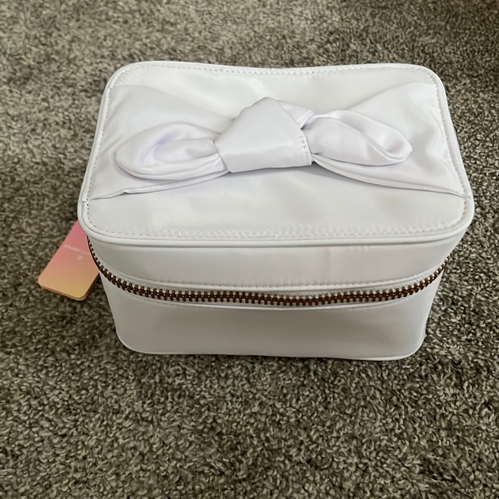 NWT Bow Top Makeup Bag SCLxTarget